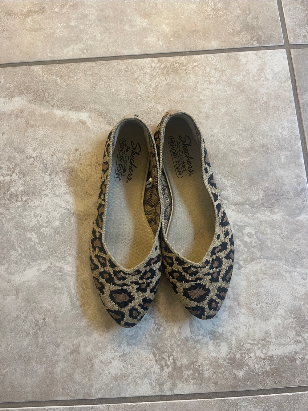 Skechers Women's Leopard Knit Pointed Toe Flats - Tan & Black